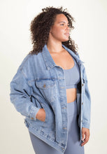 Load image into Gallery viewer, Plus Size 90&#39;s Oversized Denim Jacket
